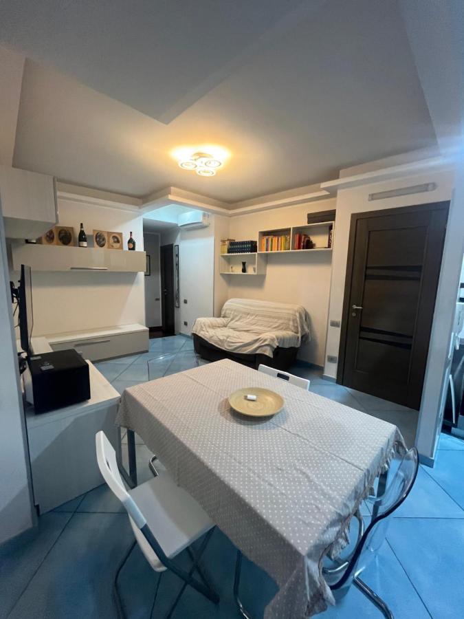 Apartamento La Casa Di Sassa Nápoles Exterior foto